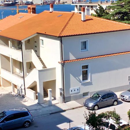 Holiday Apartment Dunja Πούλα Εξωτερικό φωτογραφία