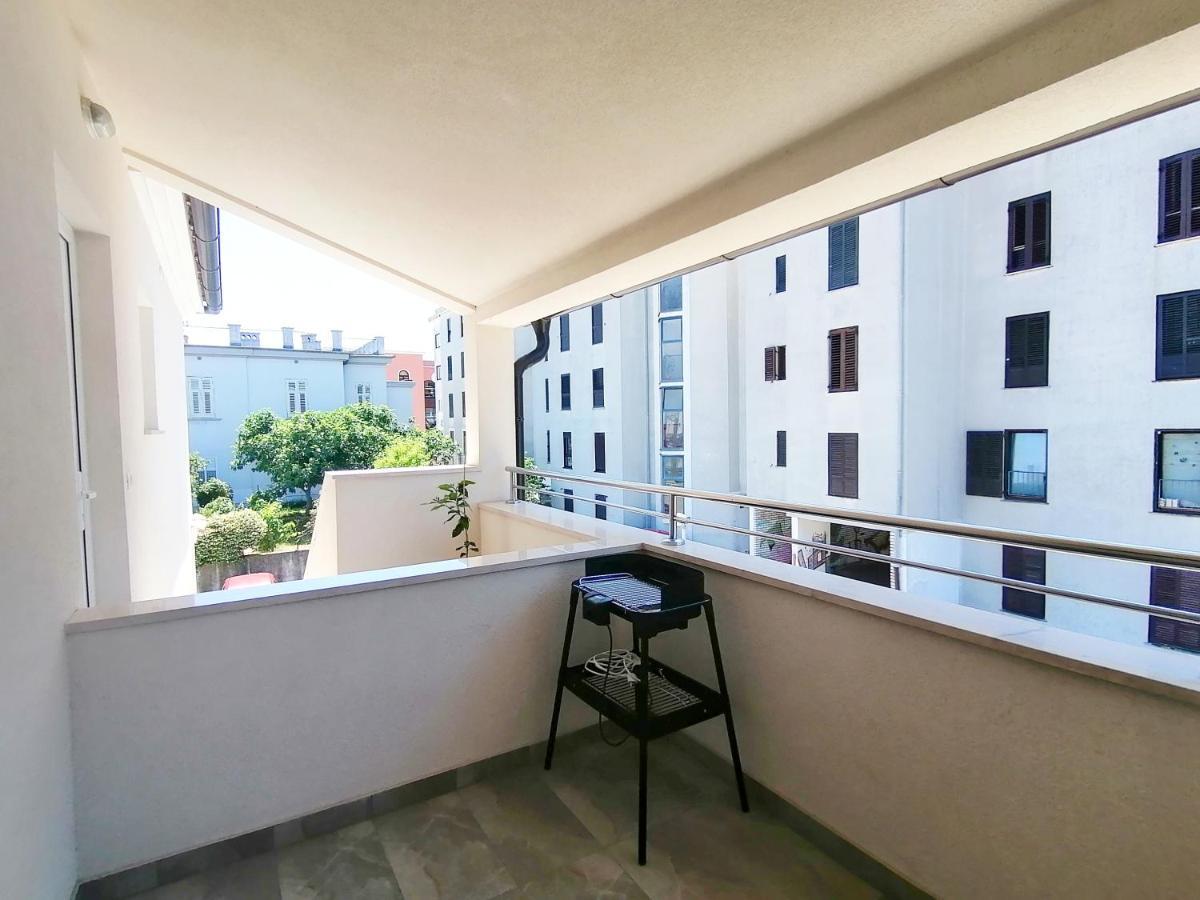 Holiday Apartment Dunja Πούλα Εξωτερικό φωτογραφία