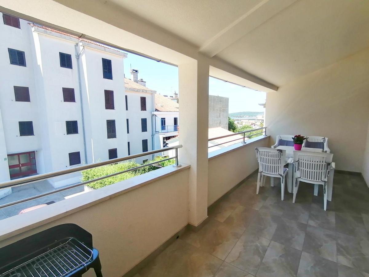 Holiday Apartment Dunja Πούλα Εξωτερικό φωτογραφία